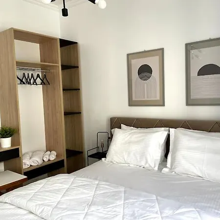 Apartment Old Courthouse Corfu (city)